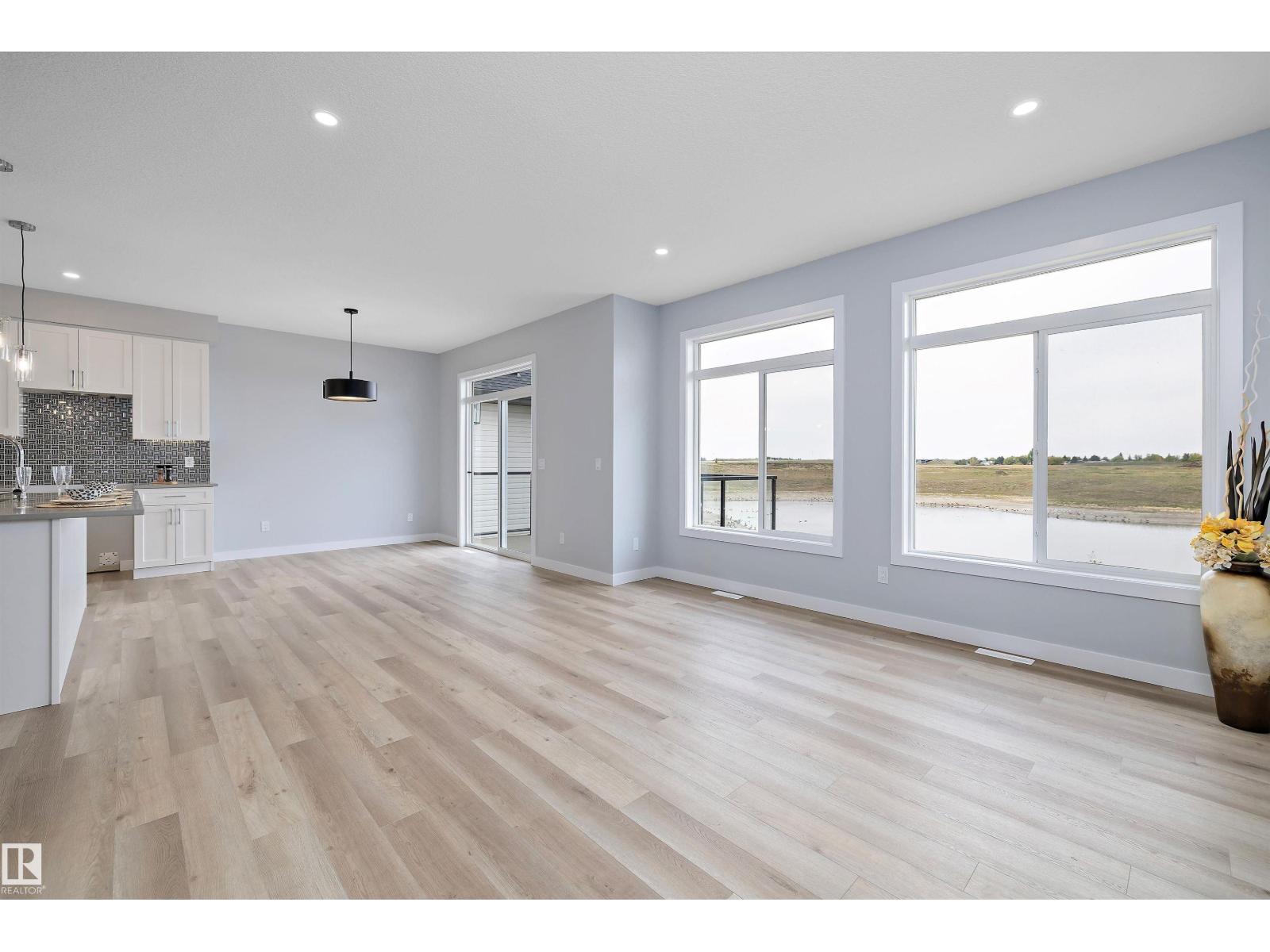 10214 92a Av, Morinville, Alberta  T8R 2R4 - Photo 9 - E4458800