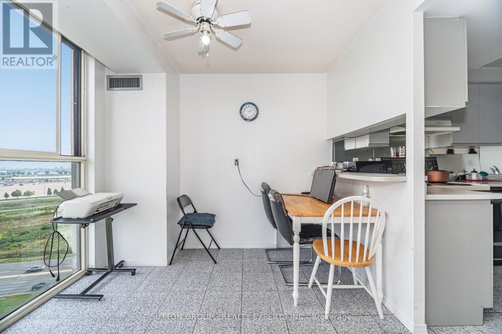 Lph2 #1302 - 600 Rexdale Boulevard, Toronto, Ontario  M9W 6T4 - Photo 15 - W12419624