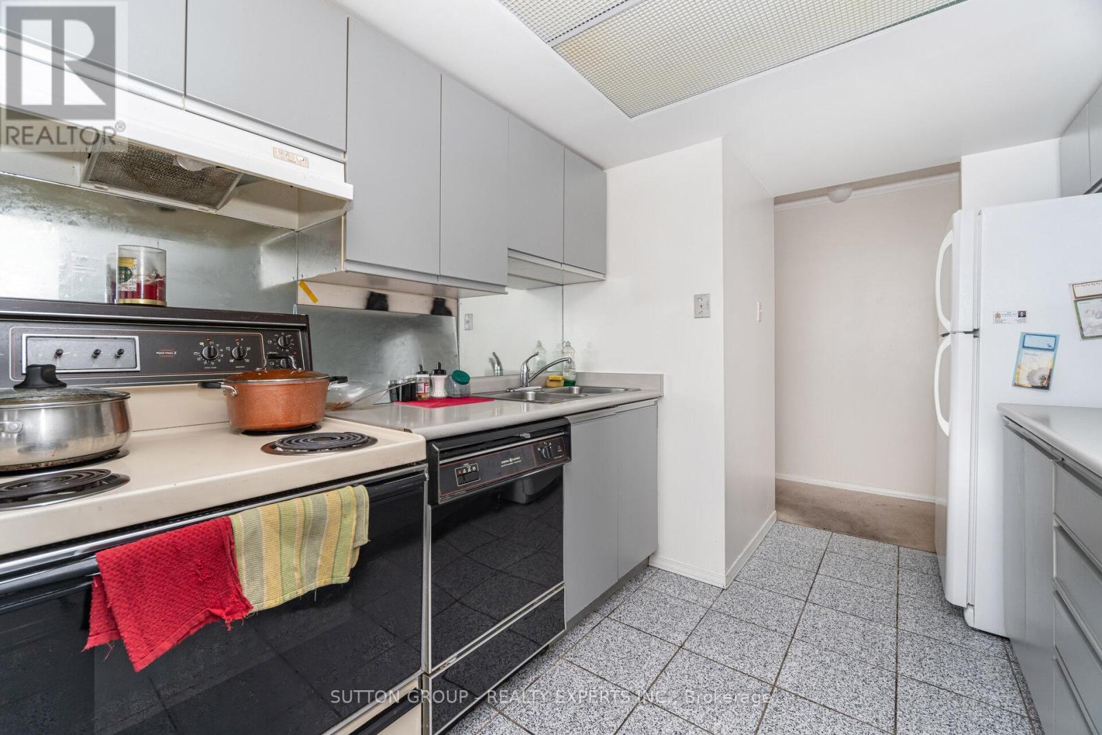 Lph2 #1302 - 600 Rexdale Boulevard, Toronto, Ontario  M9W 6T4 - Photo 19 - W12419624