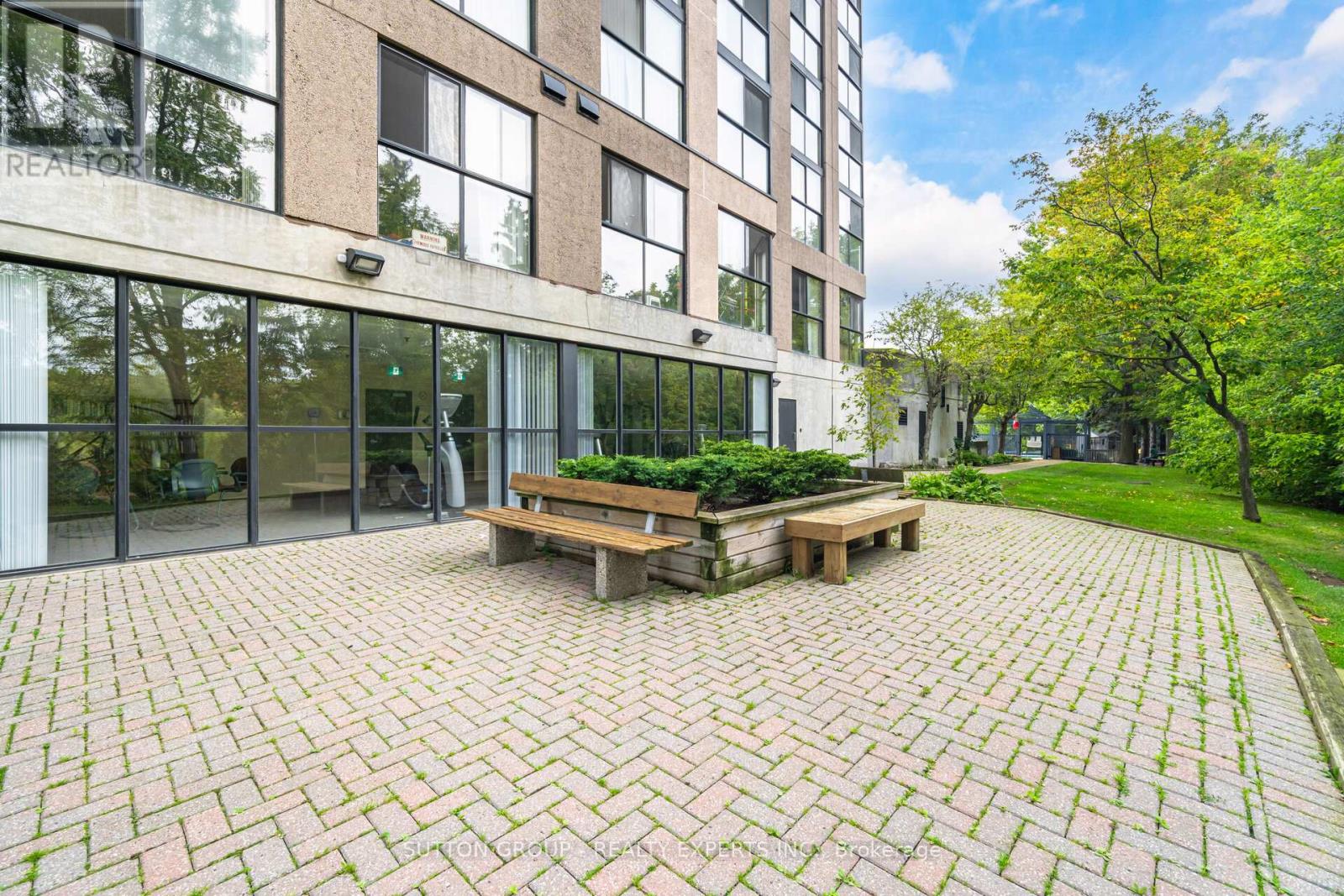 Lph2 #1302 - 600 Rexdale Boulevard, Toronto, Ontario  M9W 6T4 - Photo 43 - W12419624