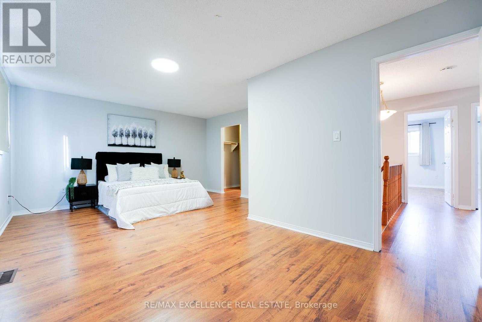 99 Castlehill Road, Brampton, Ontario  L6X 4C3 - Photo 24 - W12417623