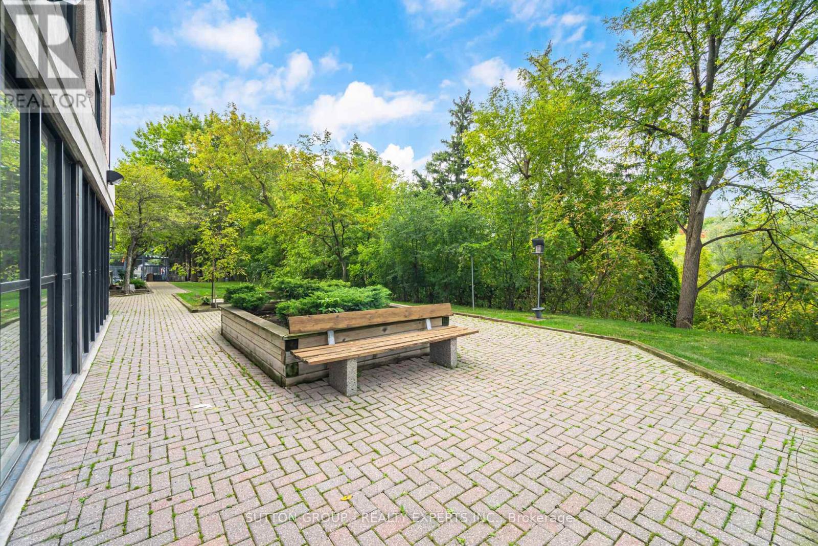 Lph2 #1302 - 600 Rexdale Boulevard, Toronto, Ontario  M9W 6T4 - Photo 44 - W12419624