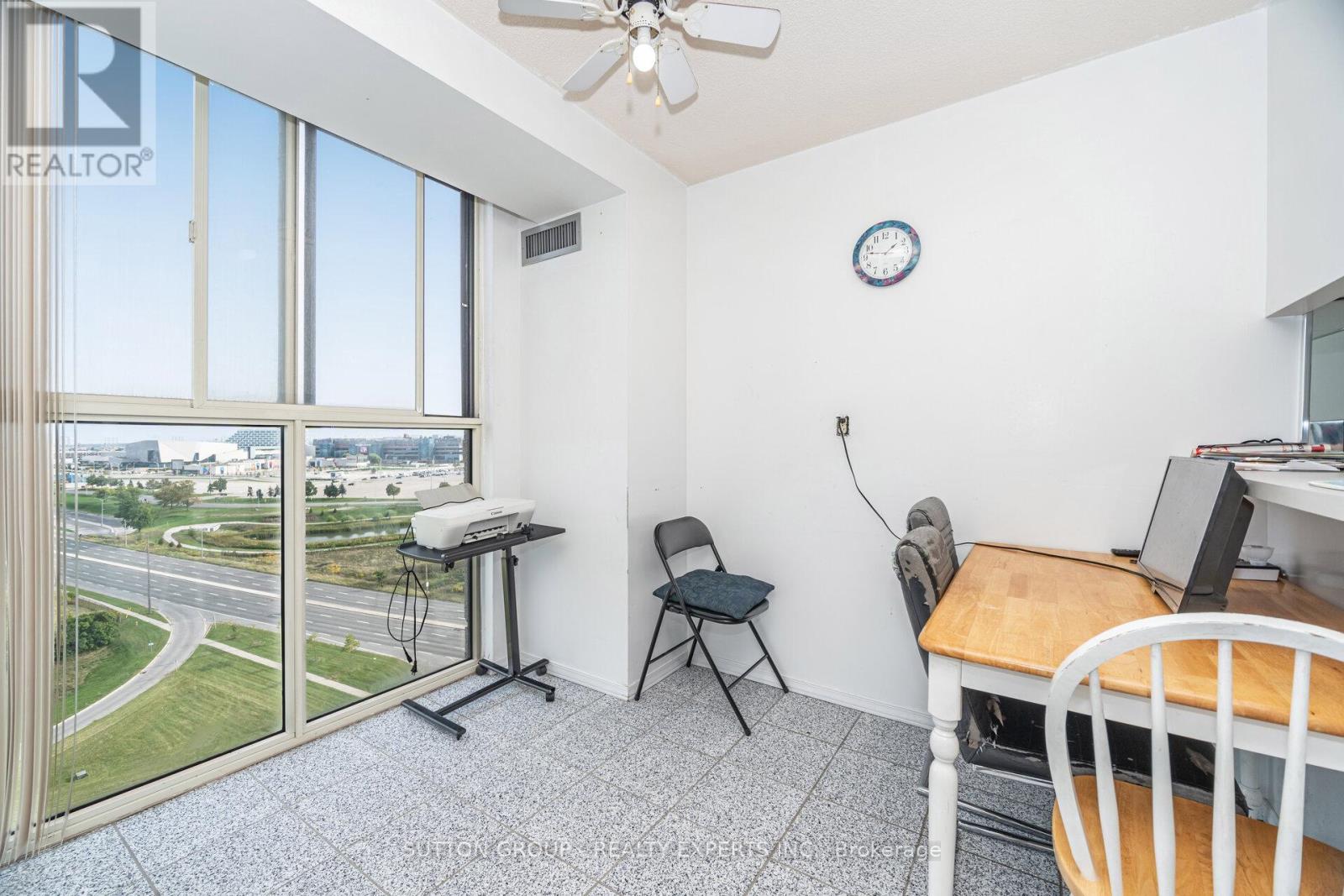 Lph2 #1302 - 600 Rexdale Boulevard, Toronto, Ontario  M9W 6T4 - Photo 16 - W12419624