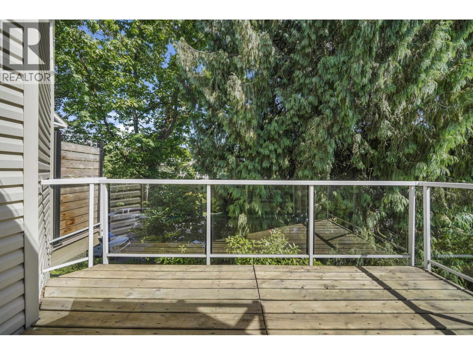 302 827 W 16 Street, North Vancouver, British Columbia  V7P 1R2 - Photo 21 - R3026603