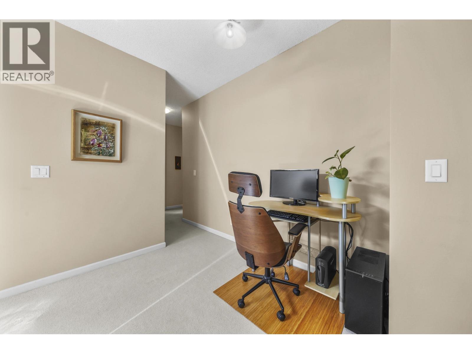 302 827 W 16 Street, North Vancouver, British Columbia  V7P 1R2 - Photo 9 - R3026603