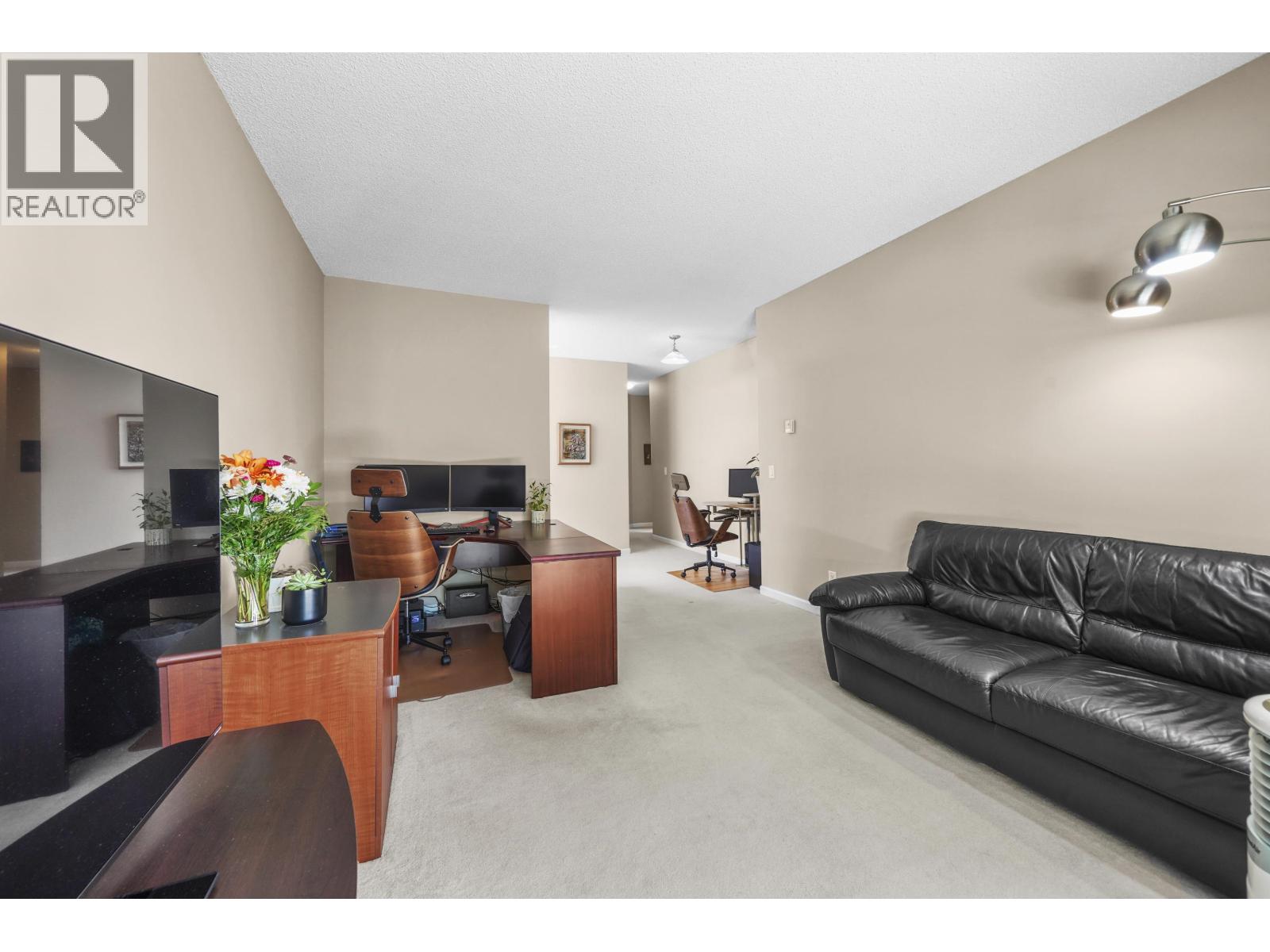 302 827 W 16 Street, North Vancouver, British Columbia  V7P 1R2 - Photo 12 - R3026603