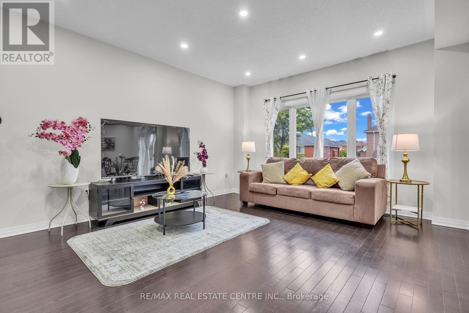 4 Slater Street, Cambridge, Ontario  N1R 0C4 - Photo 11 - X12423339