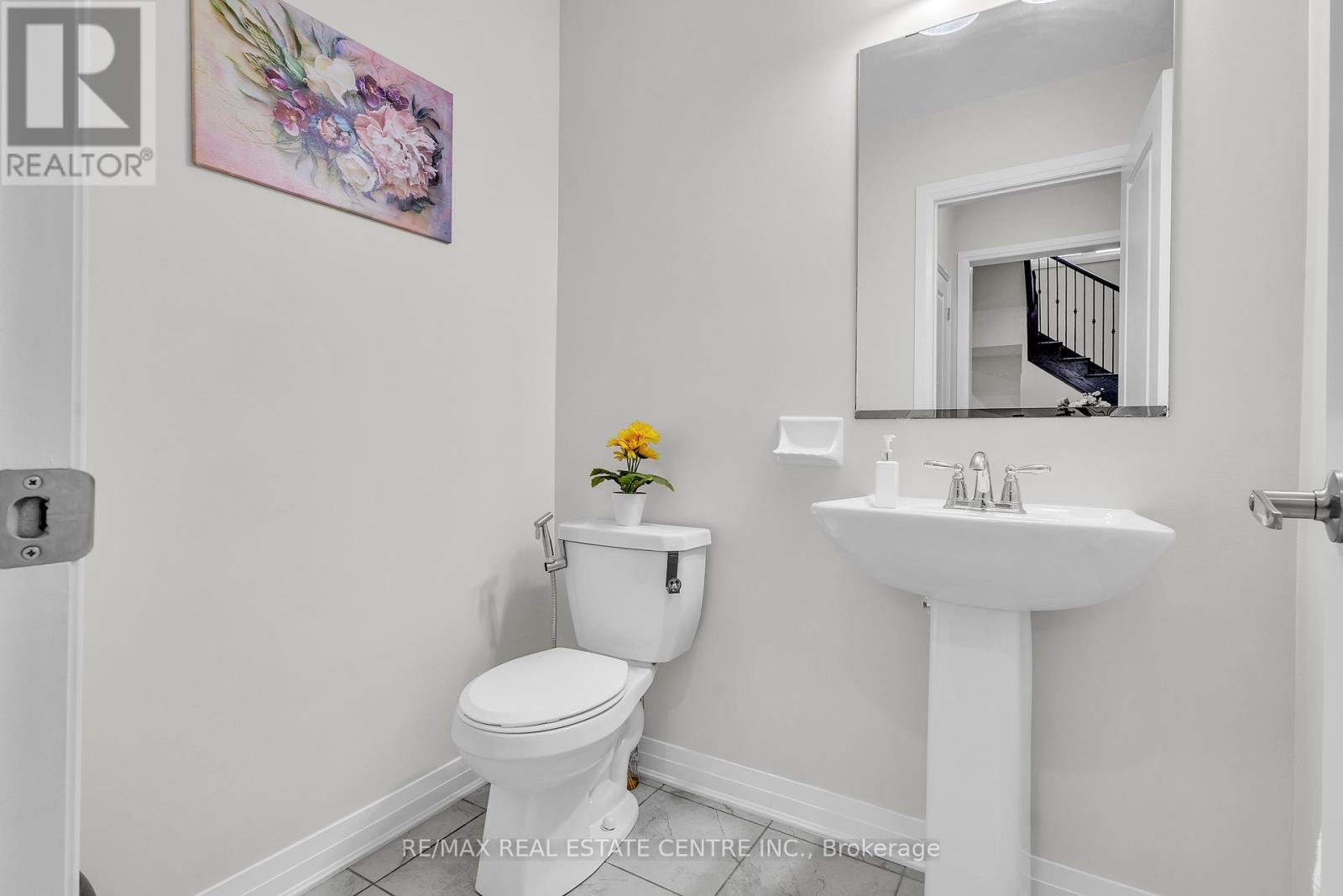 4 Slater Street, Cambridge, Ontario  N1R 0C4 - Photo 9 - X12423339