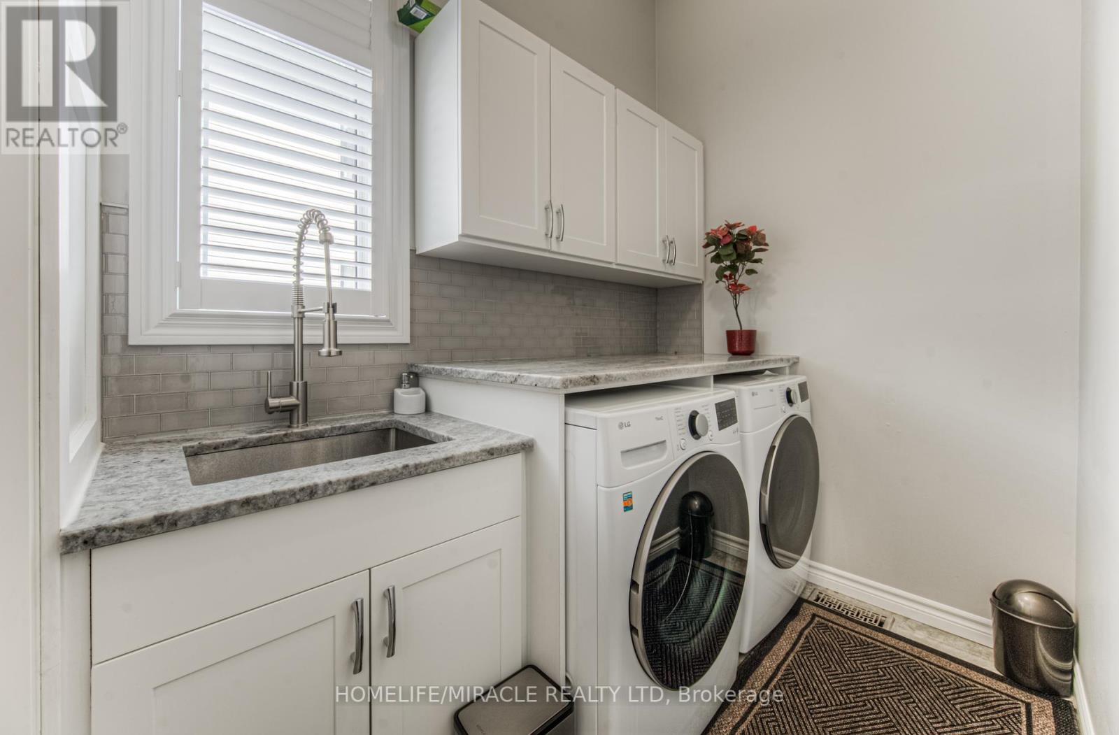 37 Albert Street, Cambridge, Ontario  N1R 3M7 - Photo 29 - X12423362