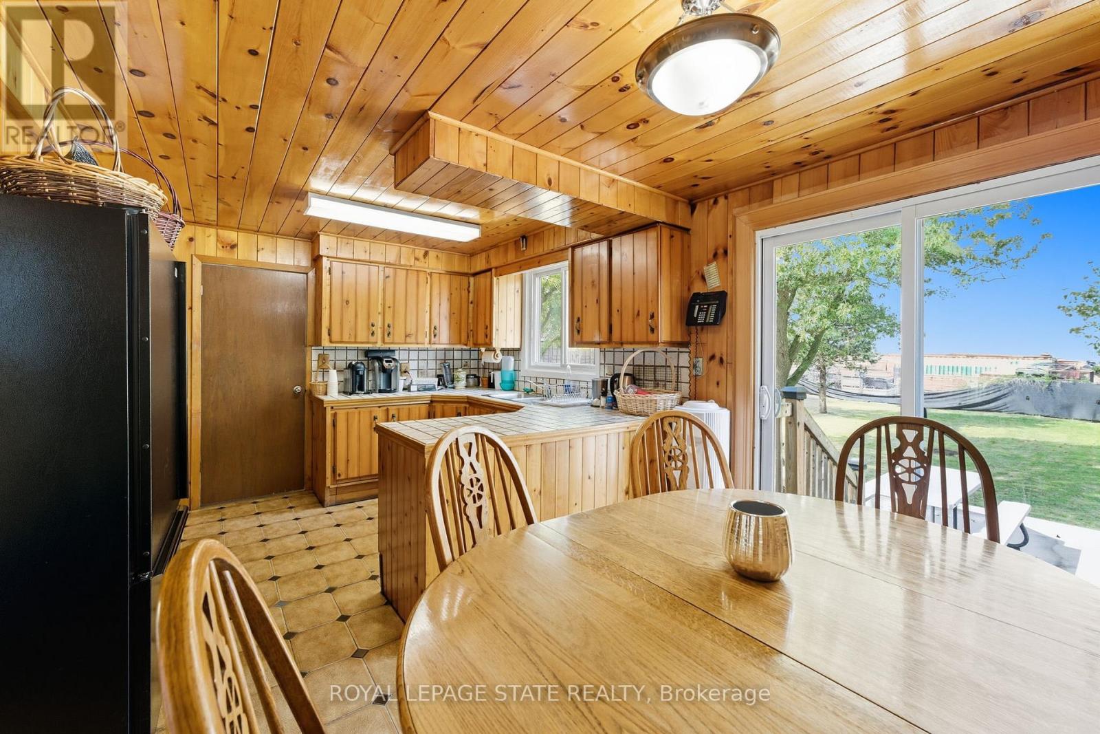 328 Trinity Church Road, Hamilton, Ontario  L0R 1P0 - Photo 10 - X12422214