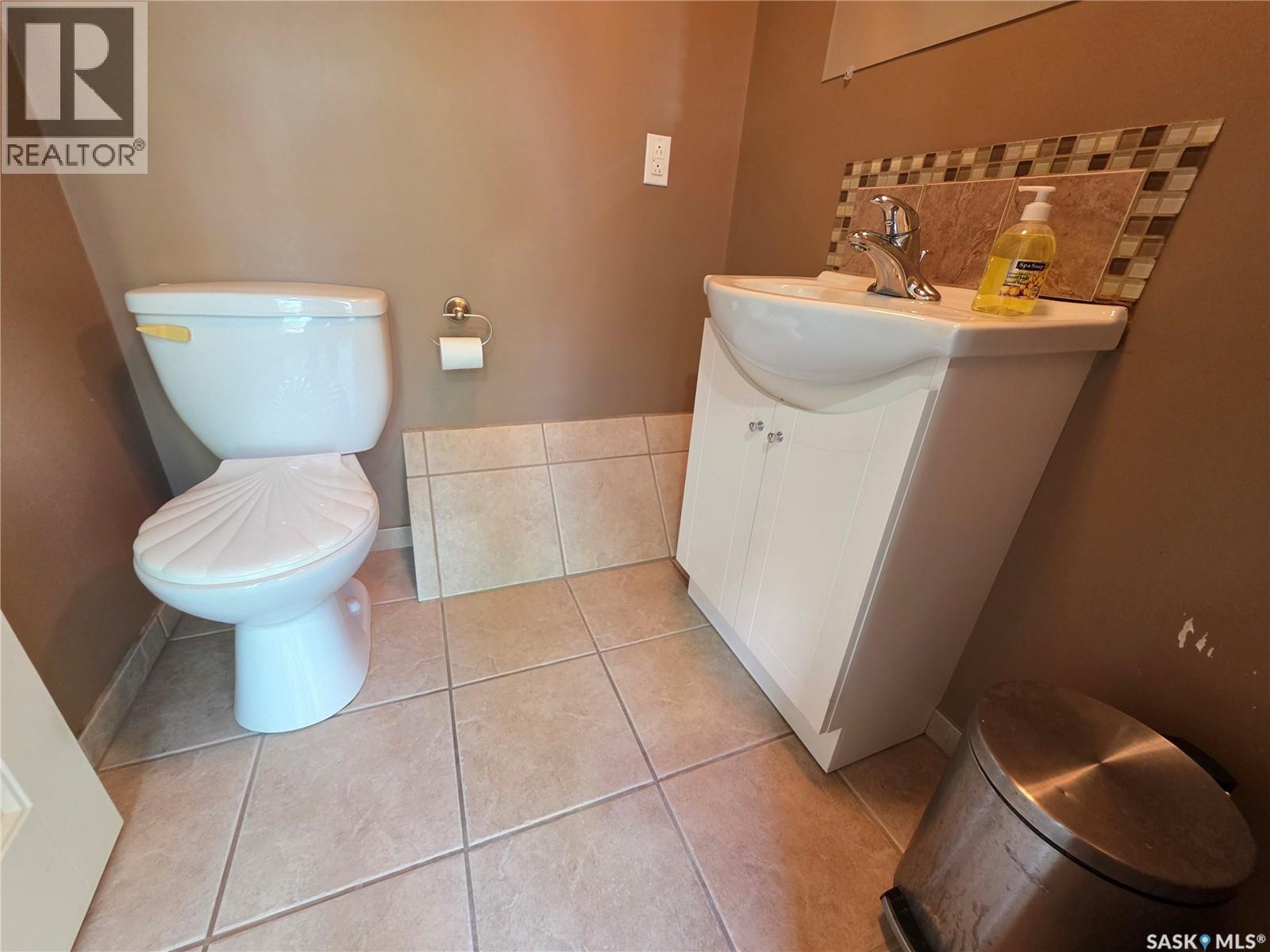 315 Willoughby Street, Herbert, Saskatchewan  S0H 2A0 - Photo 13 - SK019207