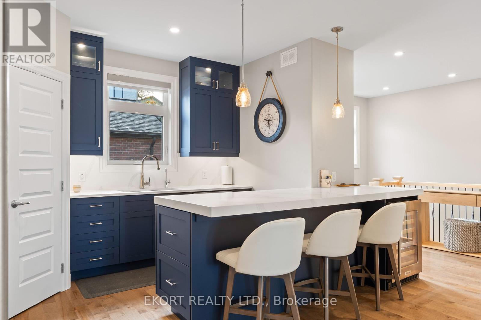 45 Bentley Crescent, Prince Edward County (Picton Ward), Ontario  K0K 2T0 - Photo 12 - X12423565