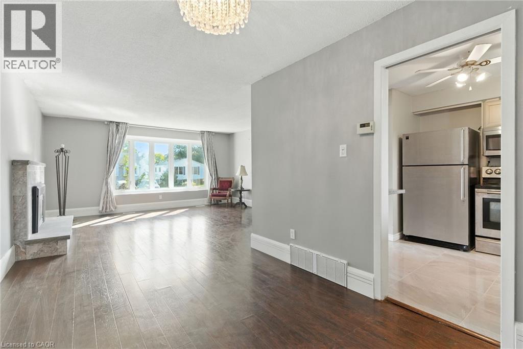 6035 Belaire Avenue, Niagara Falls, Ontario  L2H 1V1 - Photo 7 - 40773086