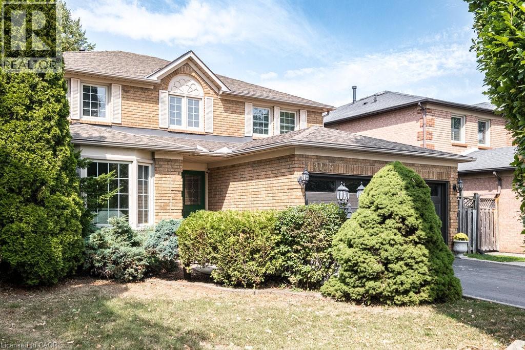 2127 Brays Lane, Oakville, Ontario  L6M 2T2 - Photo 3 - 40772232