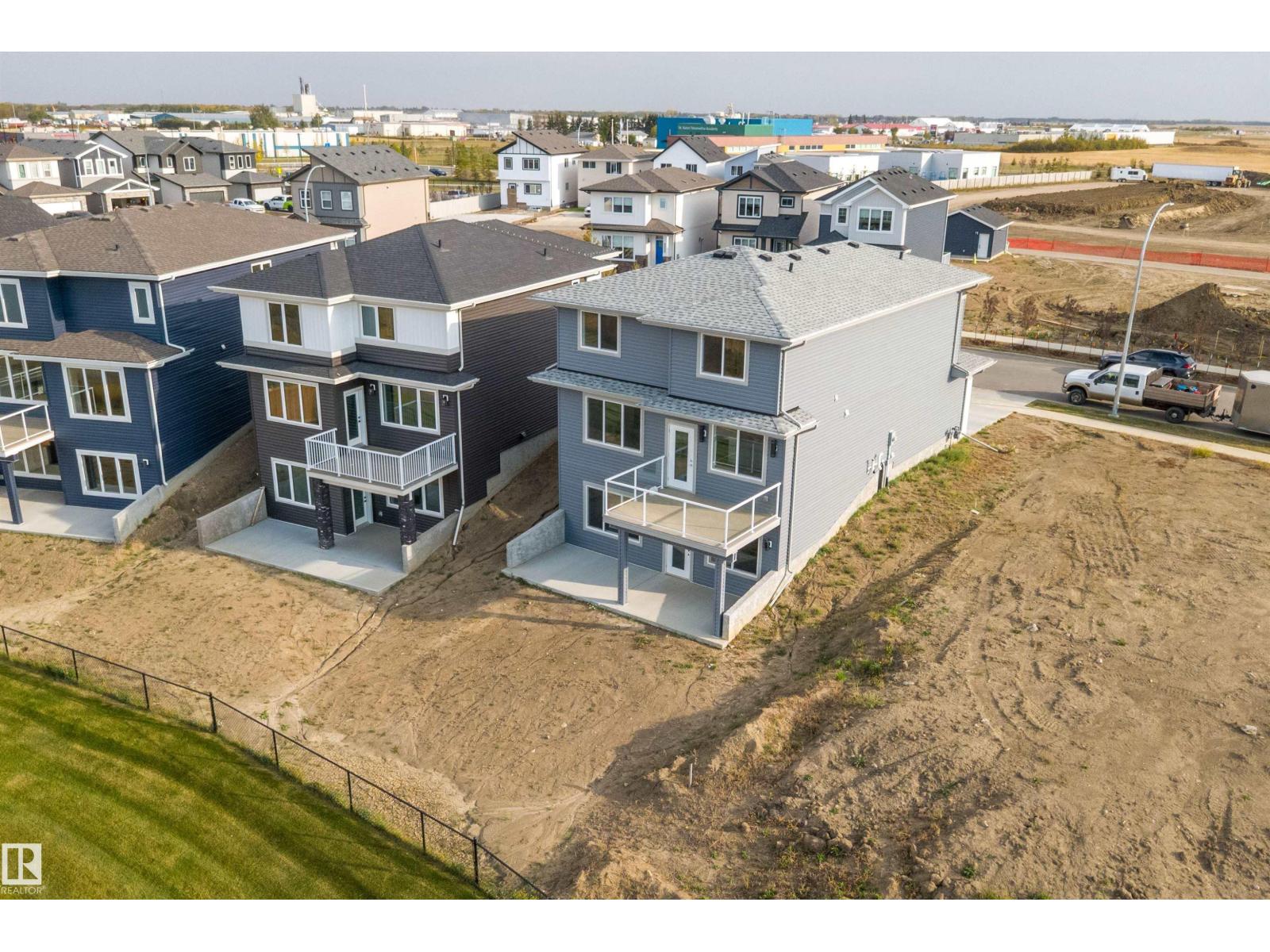 10238 92a Av, Morinville, Alberta  T8R 2R4 - Photo 2 - E4458797