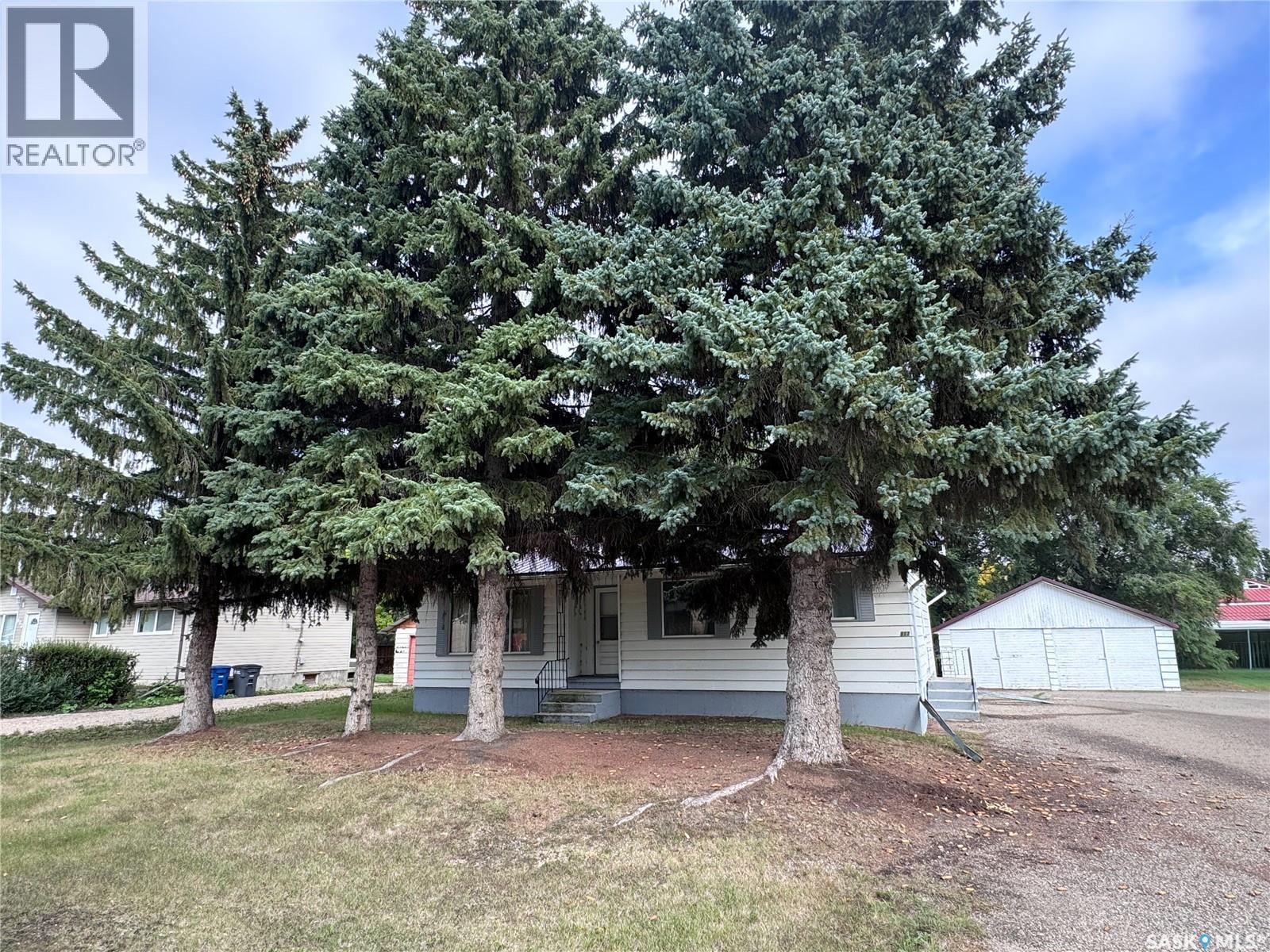 917 Galt STREET, Whitewood, Saskatchewan