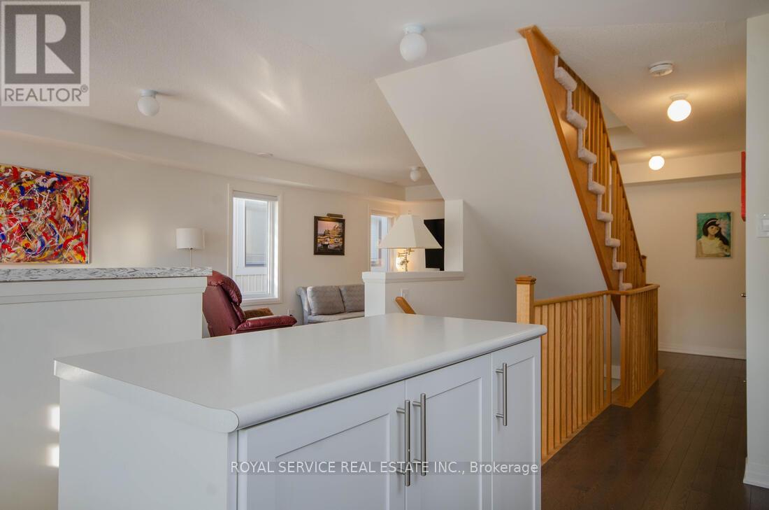 114 King William Way, Clarington, Ontario  L1C 7E8 - Photo 7 - E12423659
