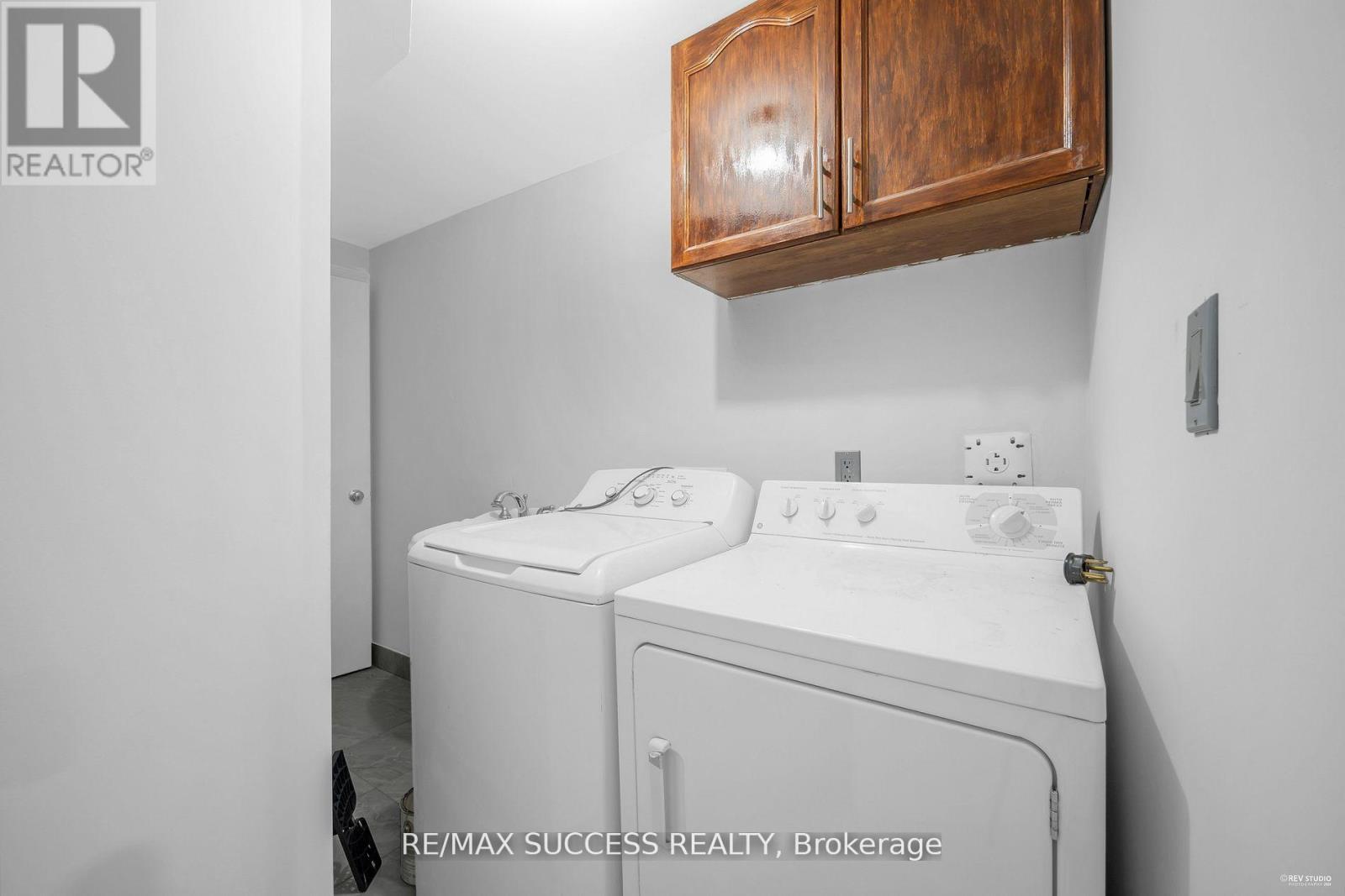 63 Blue Spruce Street, Brampton, Ontario  L6R 1C4 - Photo 19 - W12423001