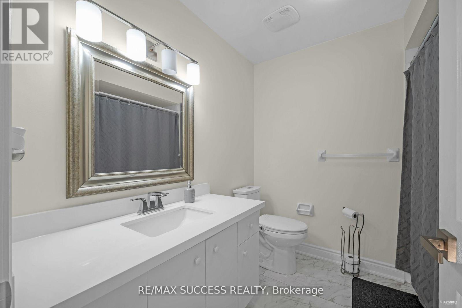 63 Blue Spruce Street, Brampton, Ontario  L6R 1C4 - Photo 26 - W12423001