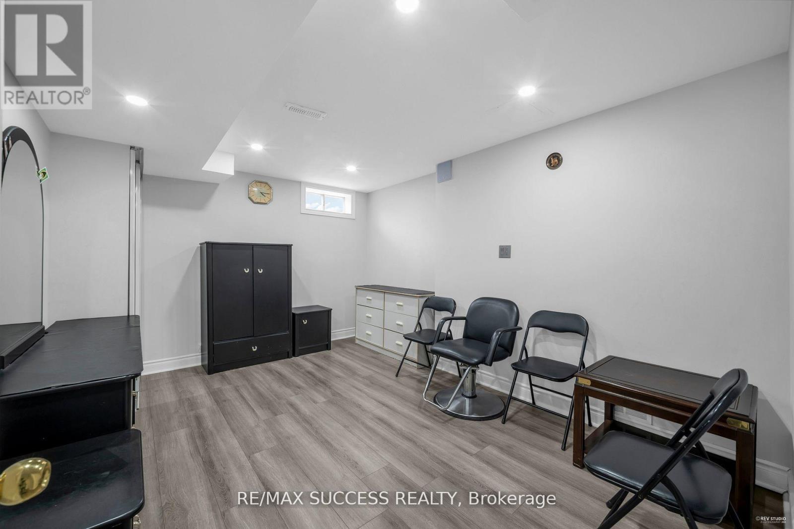 63 Blue Spruce Street, Brampton, Ontario  L6R 1C4 - Photo 32 - W12423001