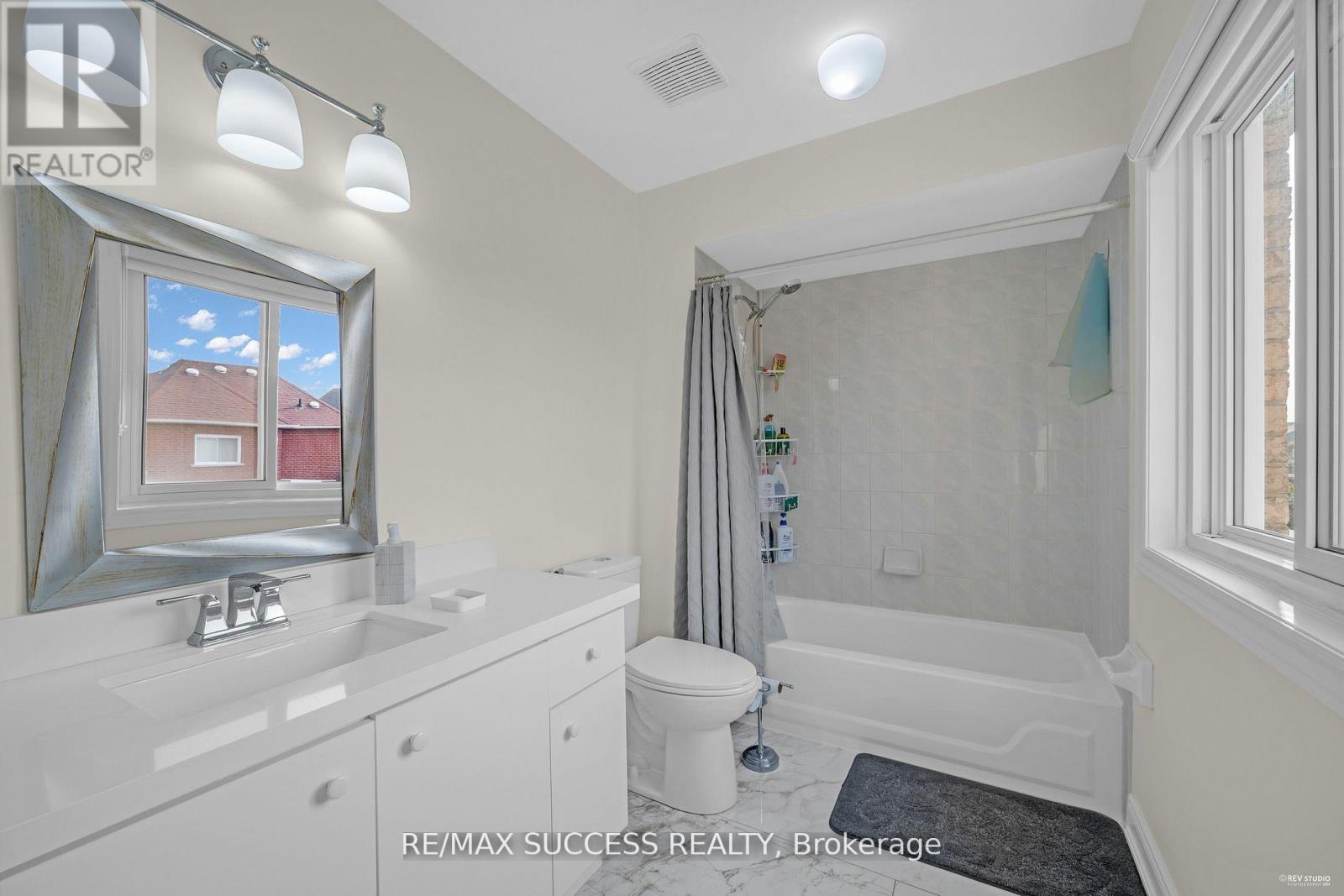 63 Blue Spruce Street, Brampton, Ontario  L6R 1C4 - Photo 25 - W12423001