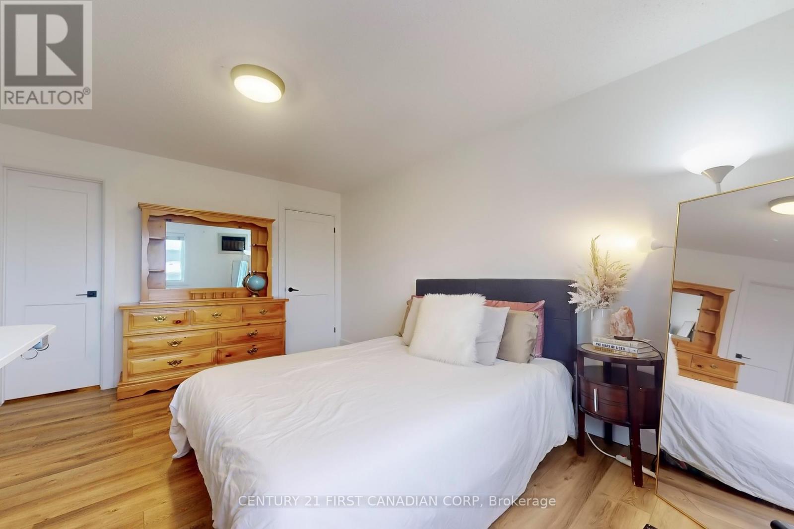 319 - 735 Deveron Crescent, London South, Ontario  N5Z 4X8 - Photo 20 - X12423627