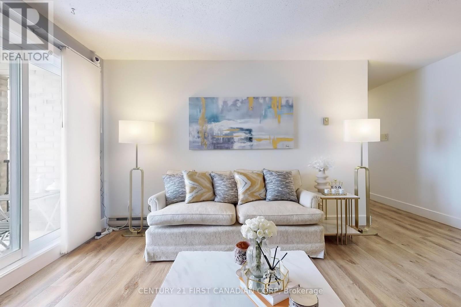 319 - 735 Deveron Crescent, London South, Ontario  N5Z 4X8 - Photo 8 - X12423627