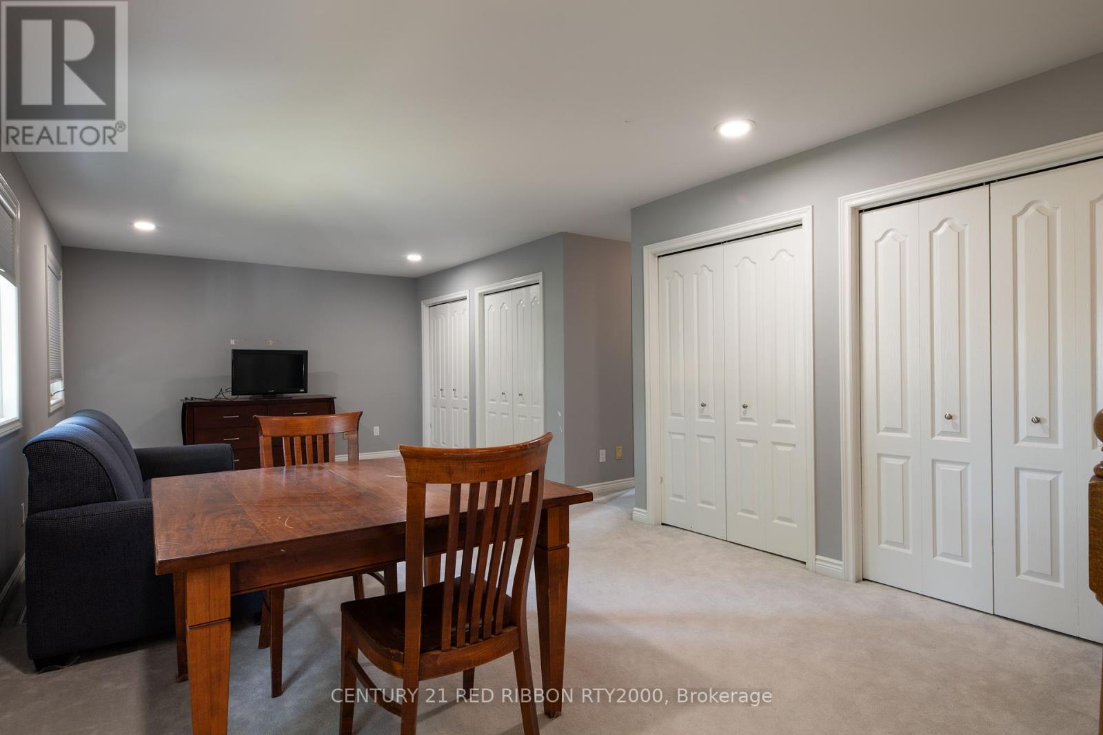 51 Queen Street, Strathroy-Caradoc, Ontario  N7G 2H5 - Photo 23 - X12423645
