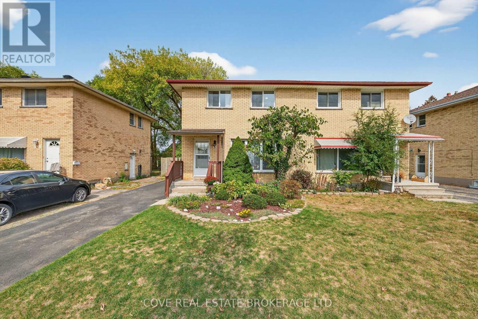 40 Hawkesbury Avenue, London East, Ontario  N5V 2K1 - Photo 2 - X12423656