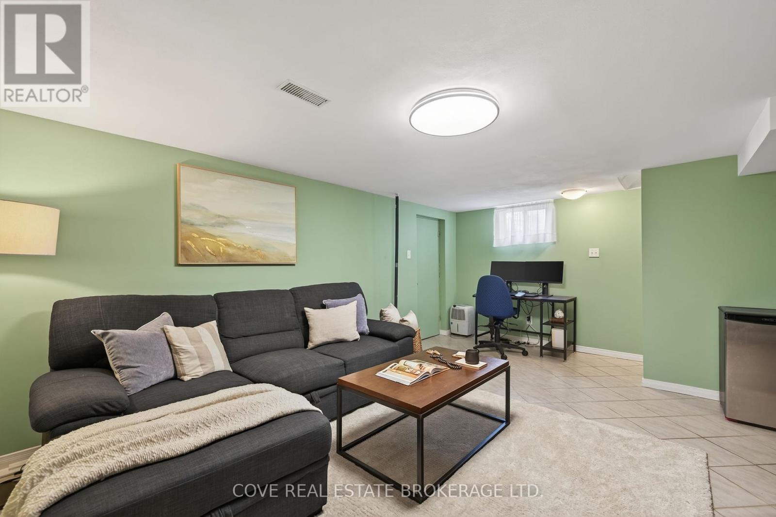 40 Hawkesbury Avenue, London East, Ontario  N5V 2K1 - Photo 28 - X12423656