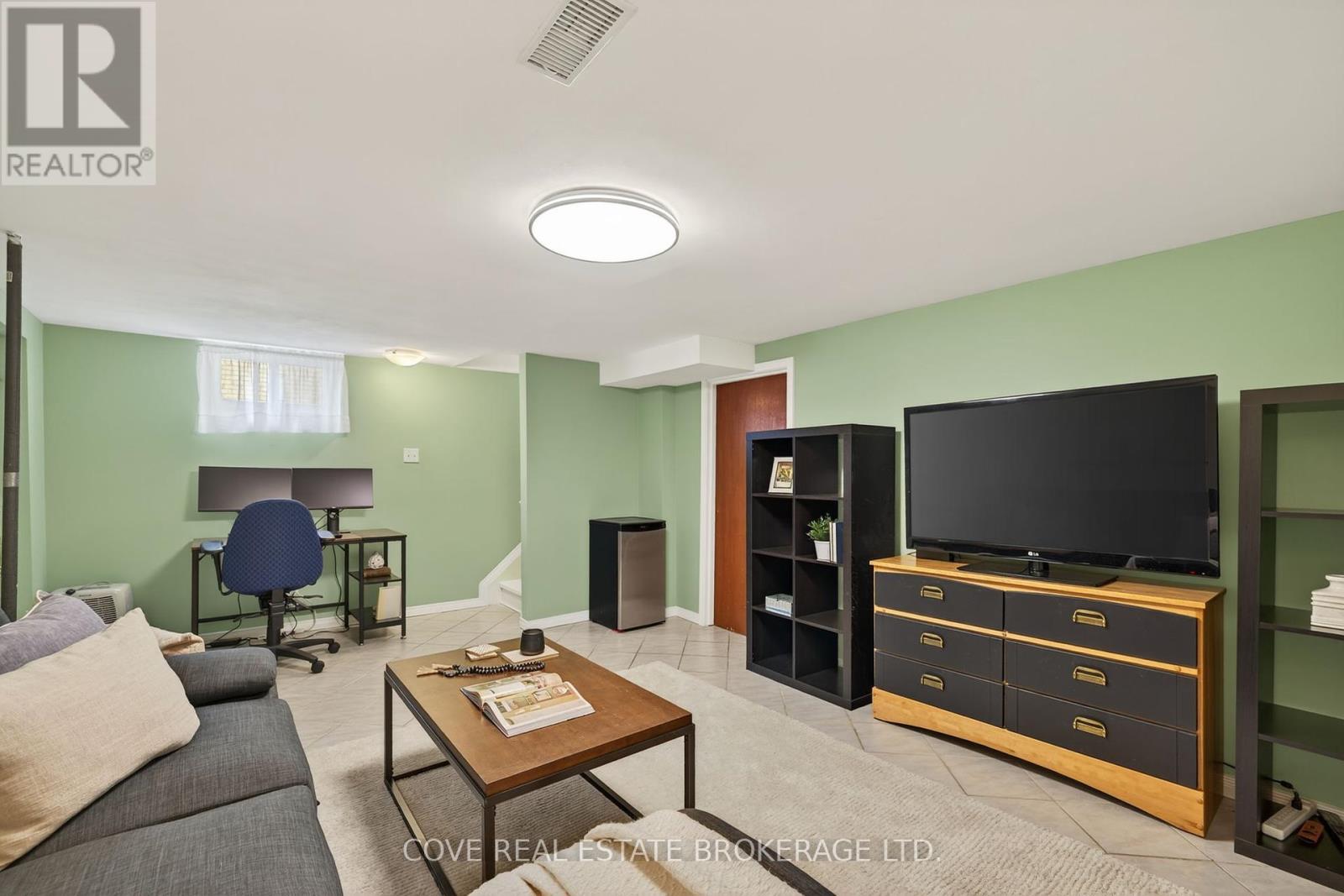 40 Hawkesbury Avenue, London East, Ontario  N5V 2K1 - Photo 29 - X12423656