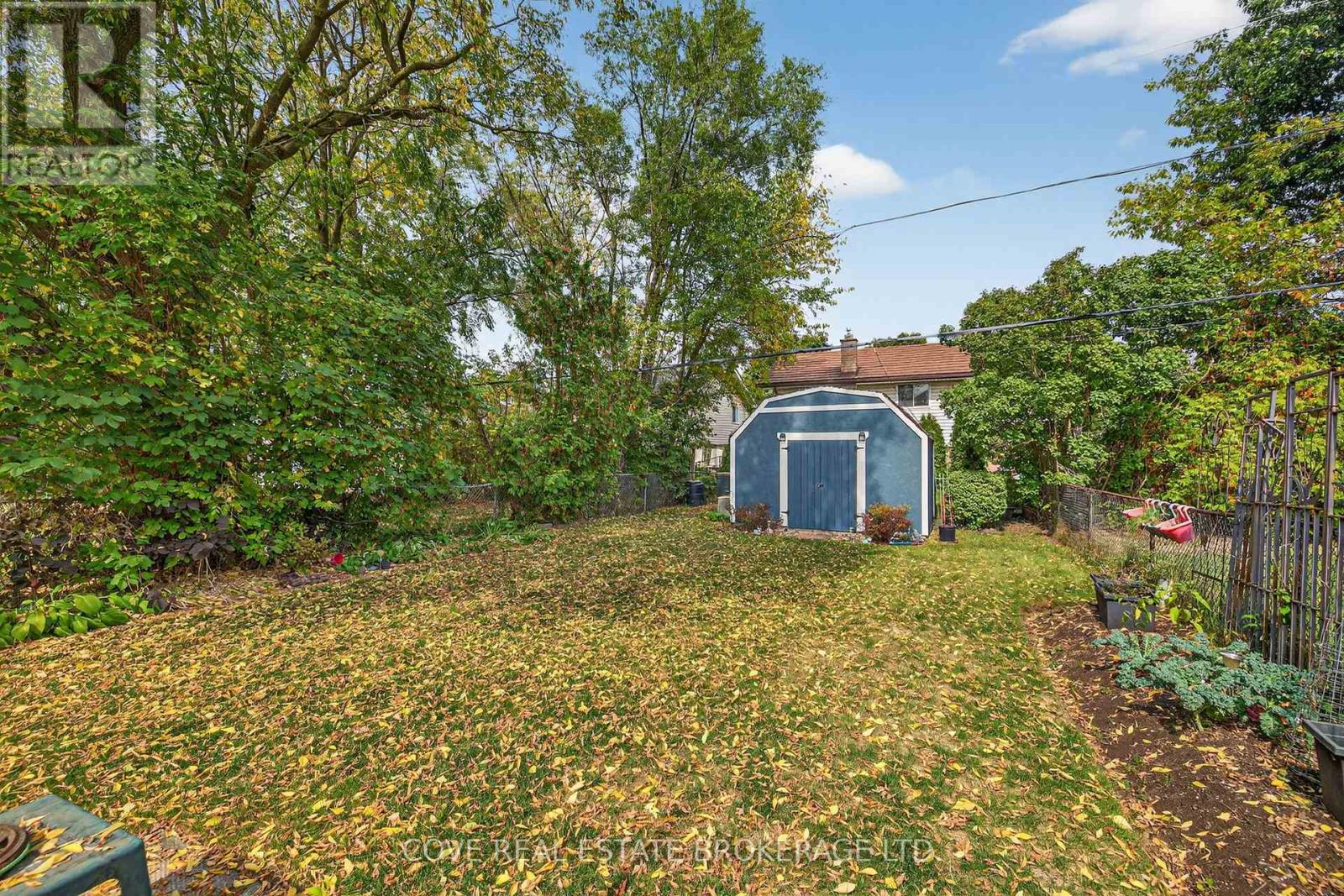 40 Hawkesbury Avenue, London East, Ontario  N5V 2K1 - Photo 36 - X12423656
