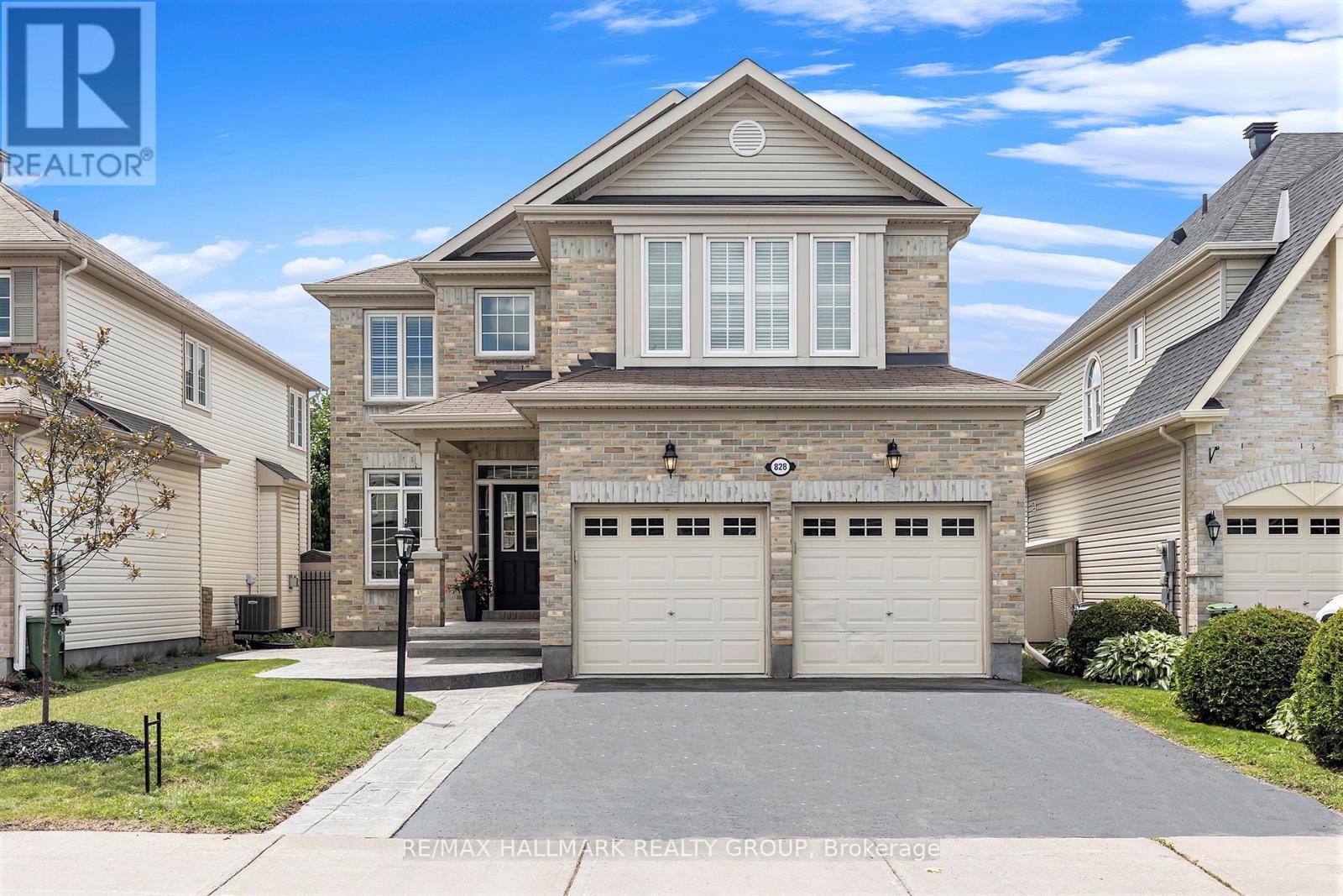 828 DALKENA PLACE, Ottawa, Ontario