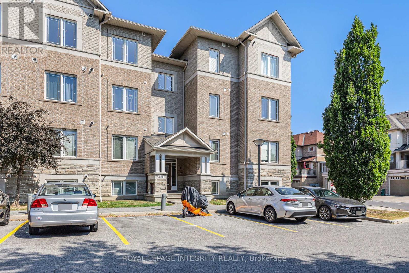 8 - 188 PASEO PRIVATE, Ottawa, Ontario