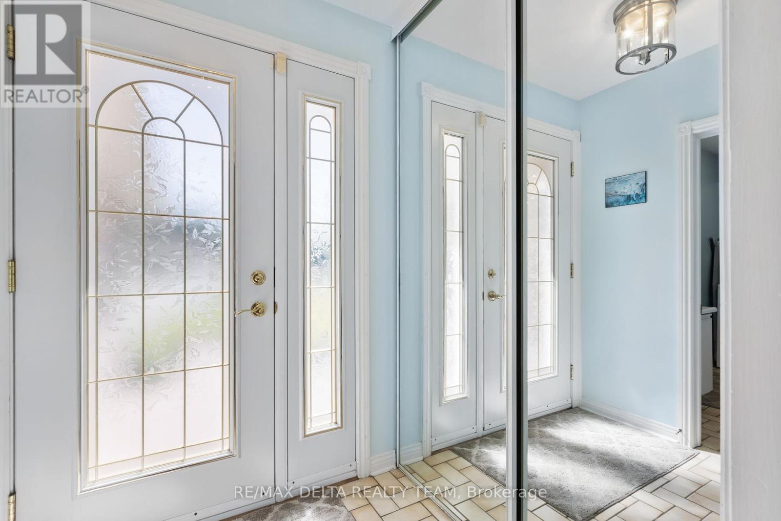 9 Lasalle Street, Clarence-Rockland, Ontario  K4K 1K7 - Photo 4 - X12423690