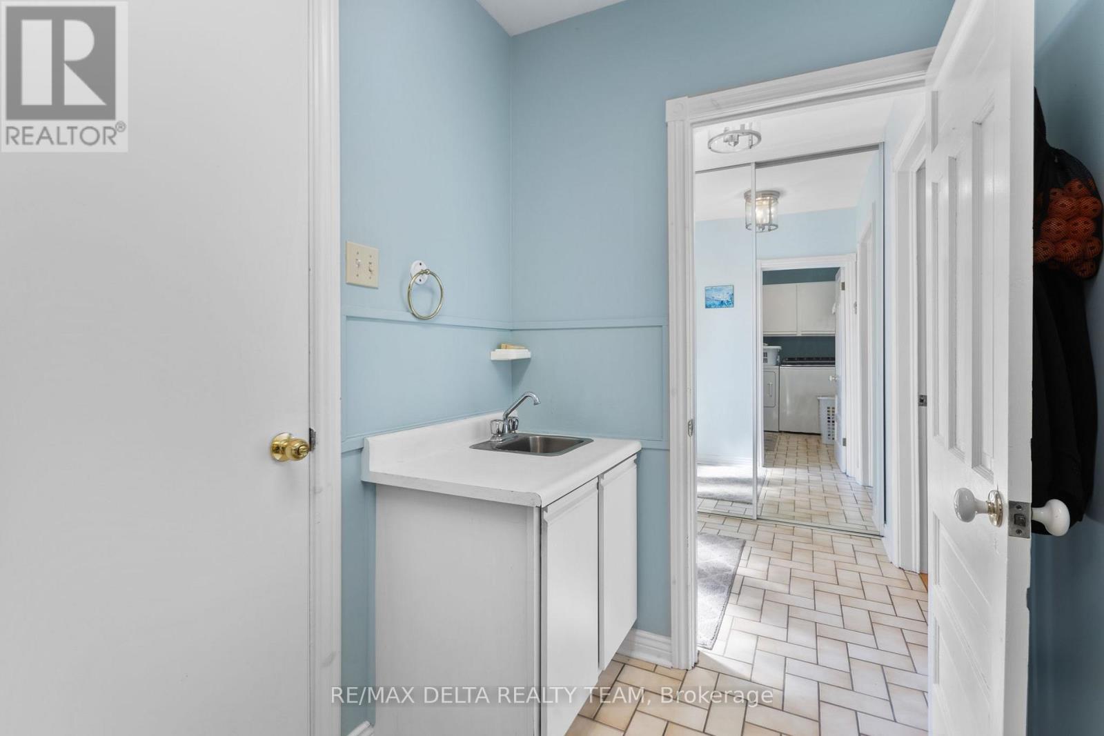 9 Lasalle Street, Clarence-Rockland, Ontario  K4K 1K7 - Photo 5 - X12423690