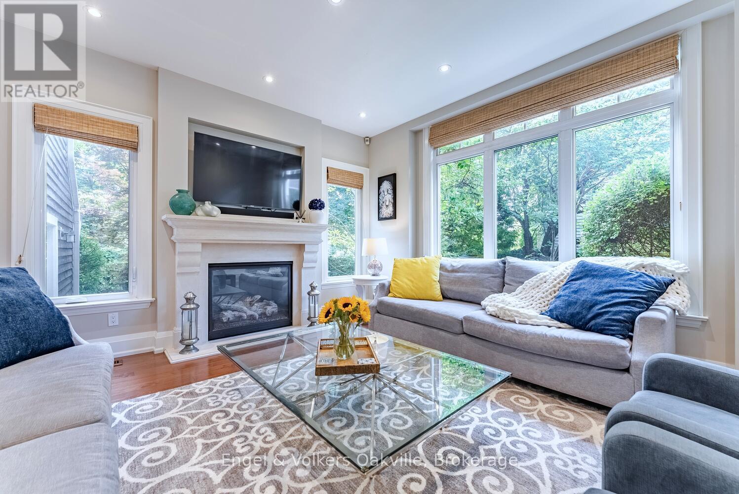 468 Wedgewood Drive, Oakville, Ontario  L6J 4S7 - Photo 15 - W12423610