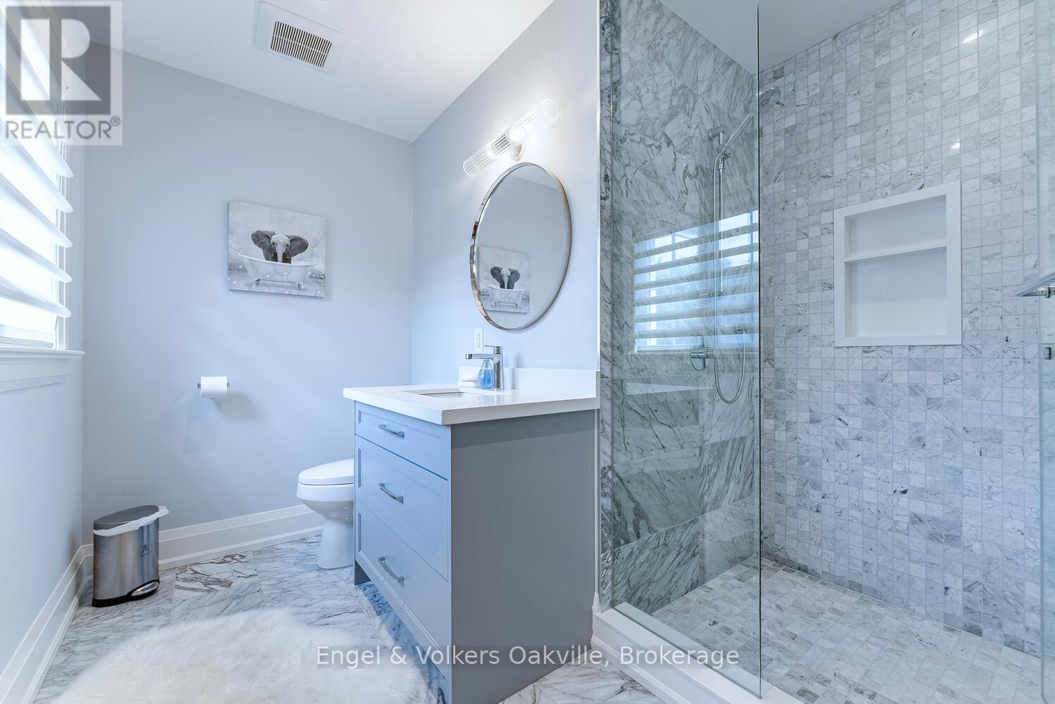 468 Wedgewood Drive, Oakville, Ontario  L6J 4S7 - Photo 22 - W12423610
