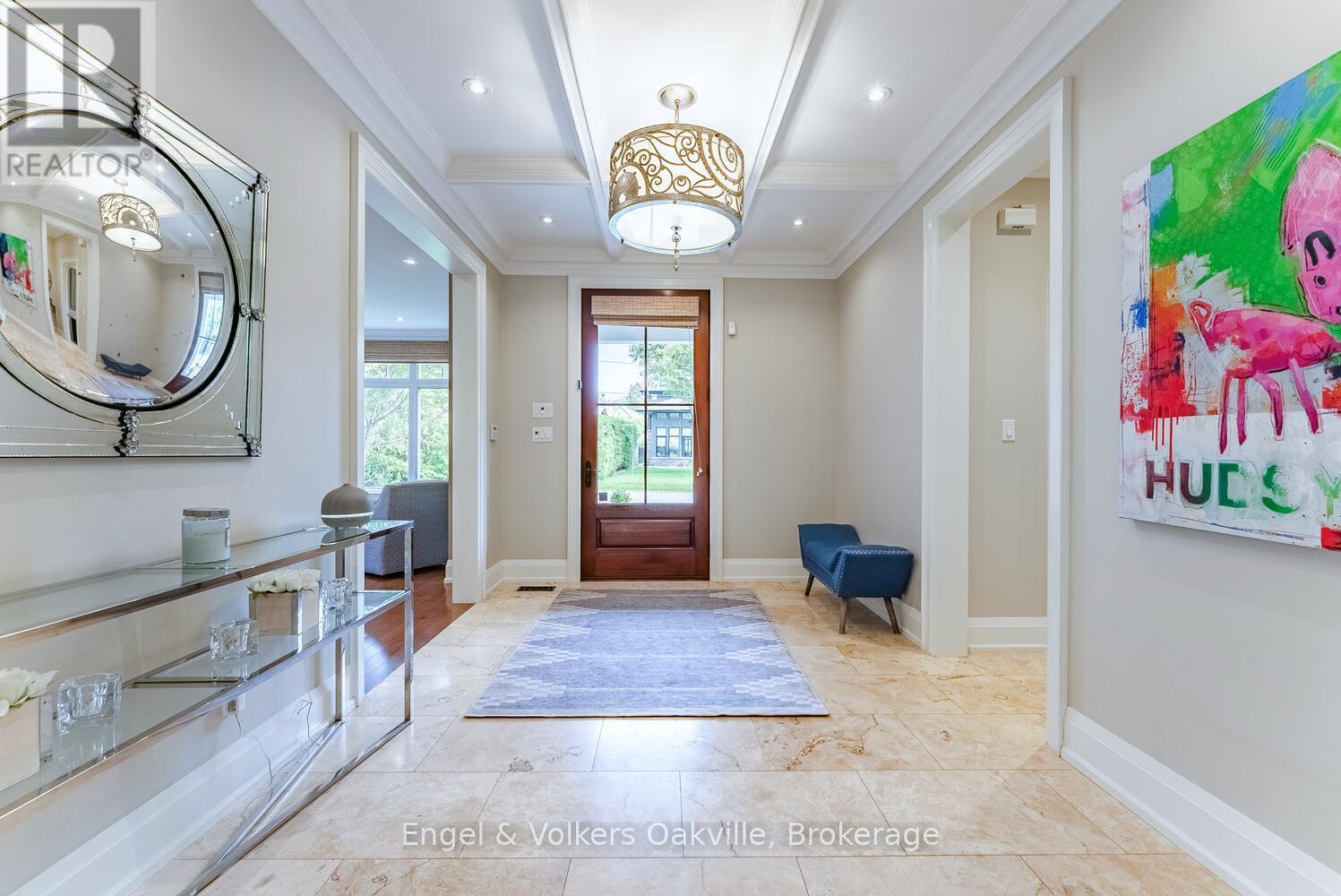 468 Wedgewood Drive, Oakville, Ontario  L6J 4S7 - Photo 3 - W12423610