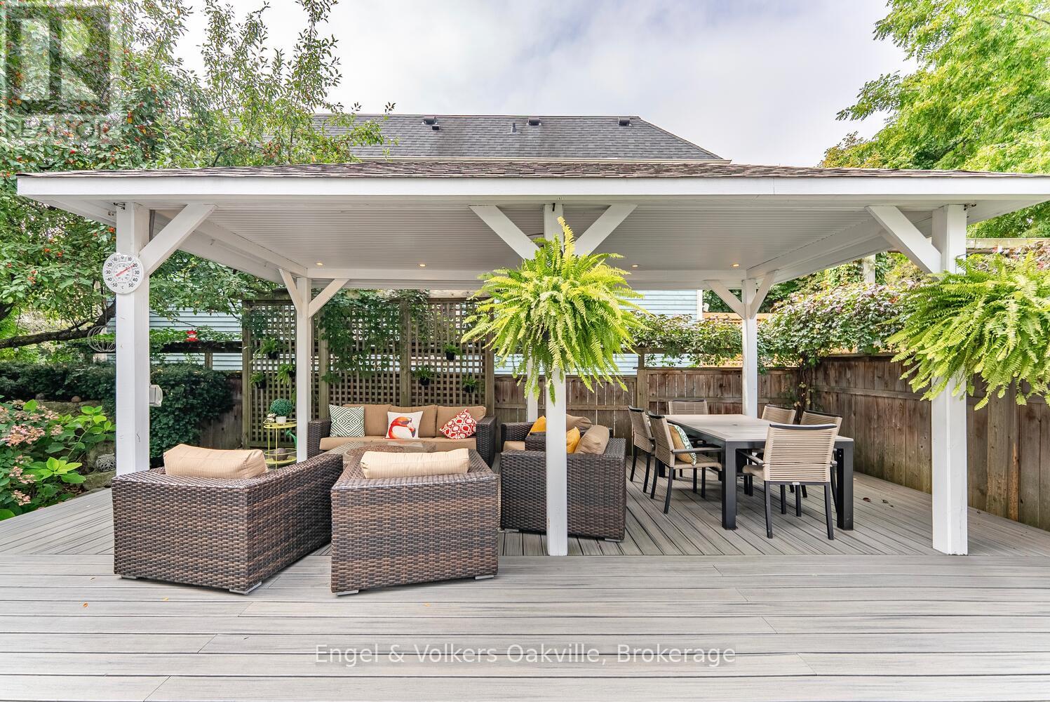 468 Wedgewood Drive, Oakville, Ontario  L6J 4S7 - Photo 46 - W12423610