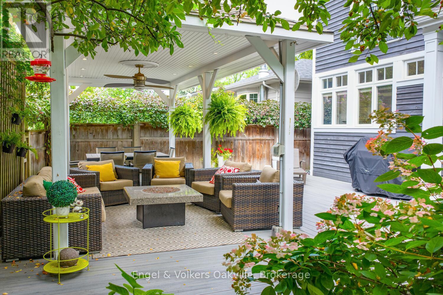 468 Wedgewood Drive, Oakville, Ontario  L6J 4S7 - Photo 48 - W12423610