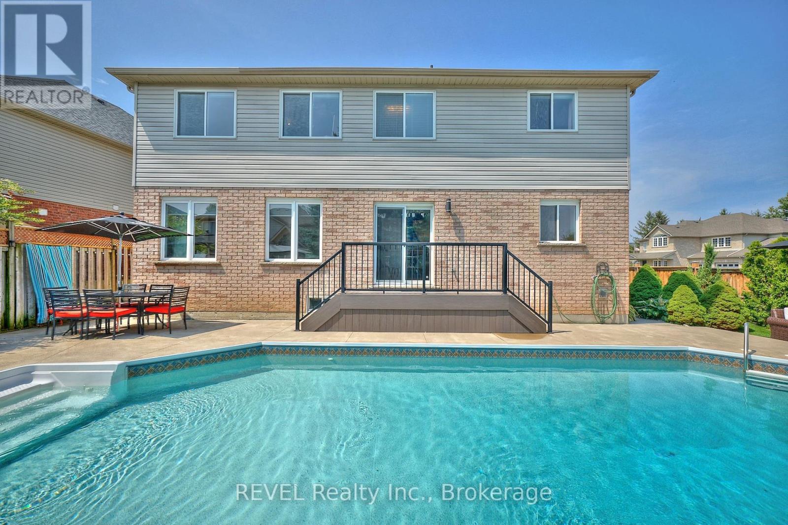 15 Fosh Court, St. Catharines, Ontario  L2S 4A9 - Photo 36 - X12423675