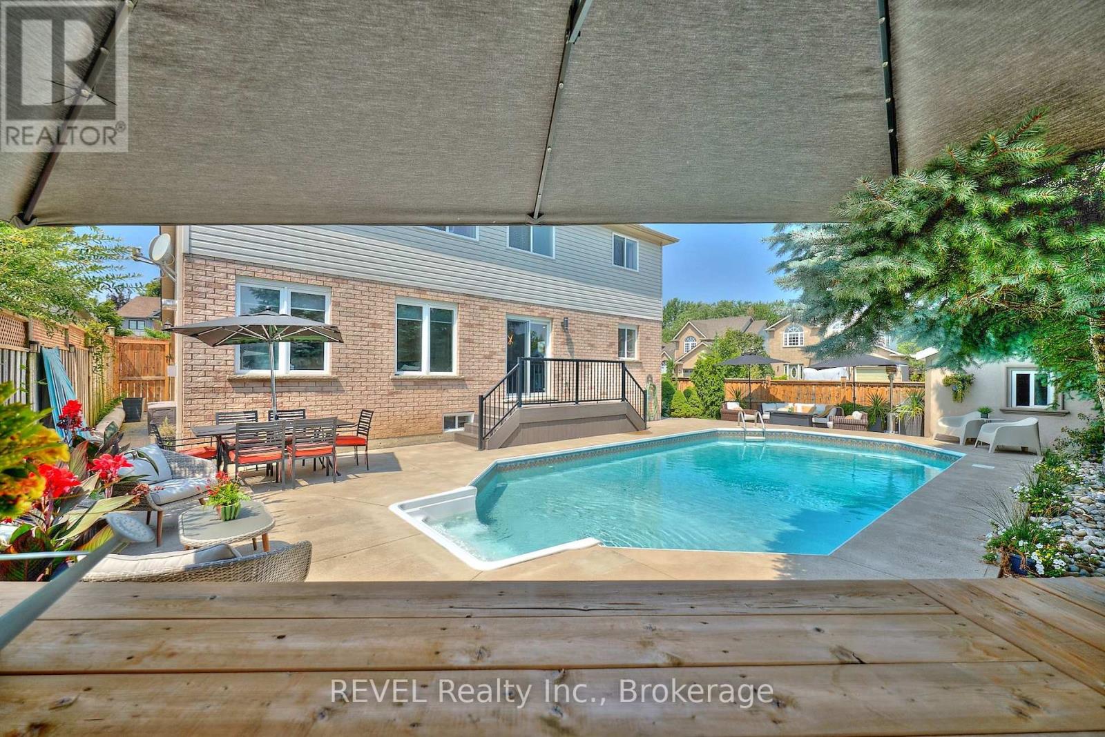 15 Fosh Court, St. Catharines, Ontario  L2S 4A9 - Photo 38 - X12423675