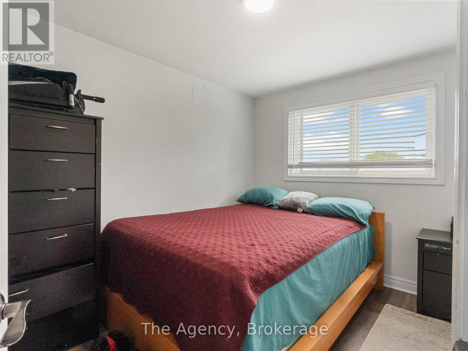 47 Canterbury Drive, St. Catharines, Ontario  L2P 3M6 - Photo 13 - X12423687