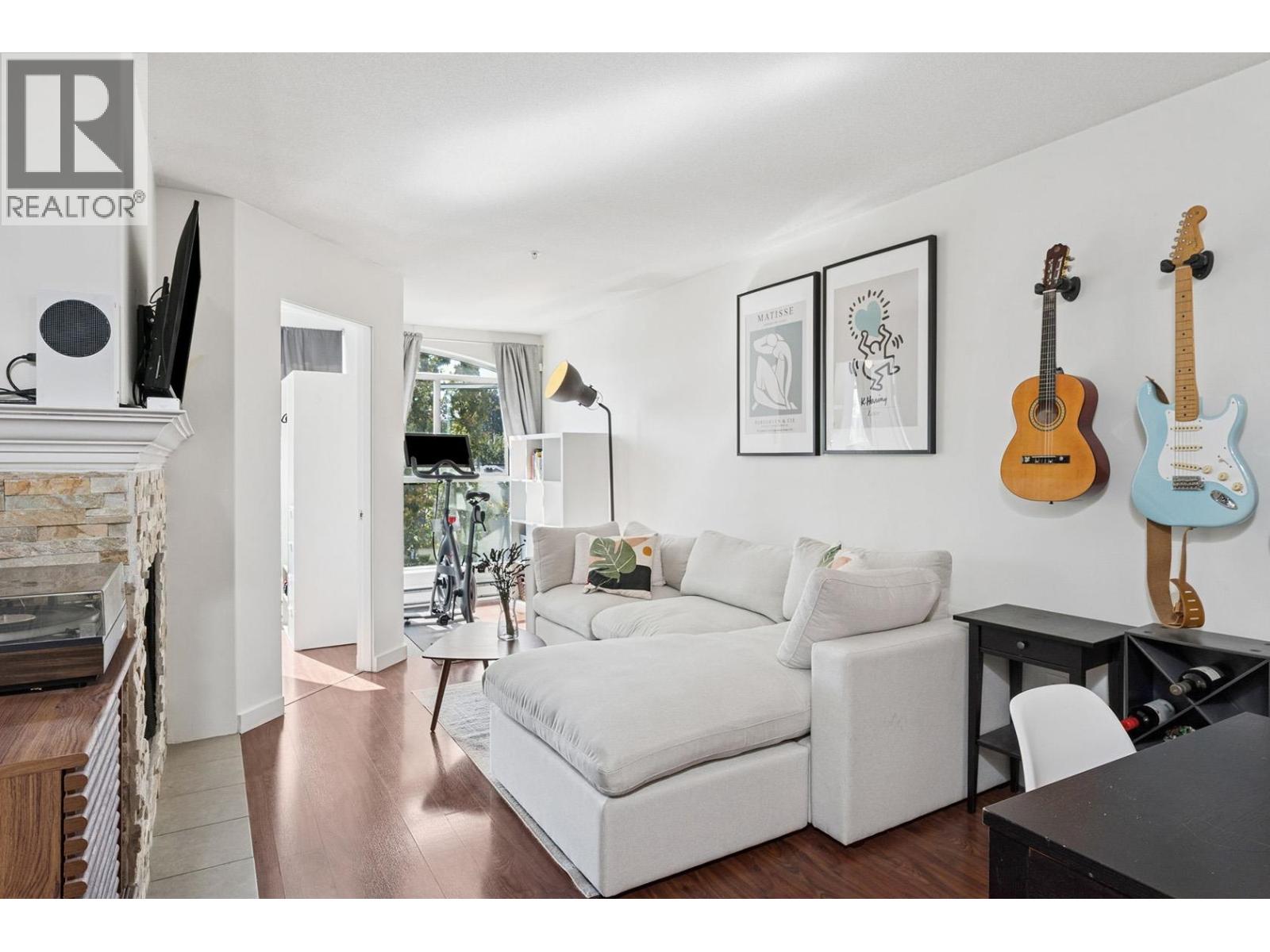 303 189 E 16th Avenue, Vancouver, British Columbia  V5T 4R2 - Photo 2 - R3051685