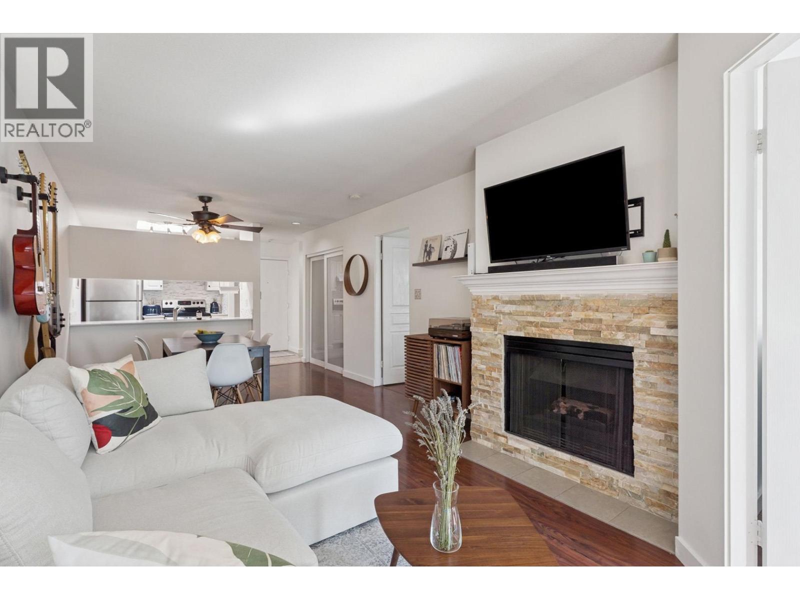 303 189 E 16th Avenue, Vancouver, British Columbia  V5T 4R2 - Photo 3 - R3051685