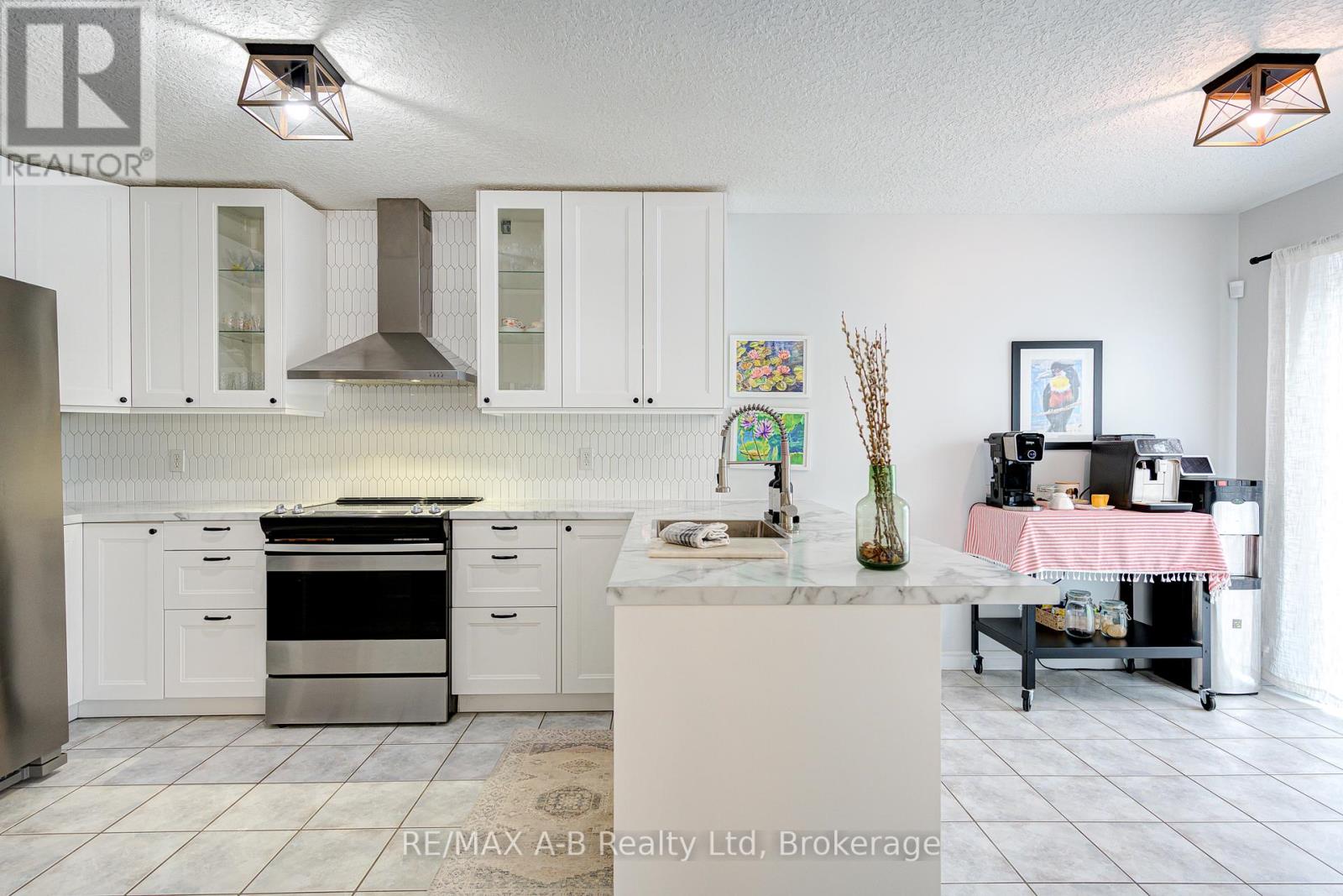 430 Brunswick Street N, Stratford, Ontario  N5A 3N4 - Photo 11 - X12423609