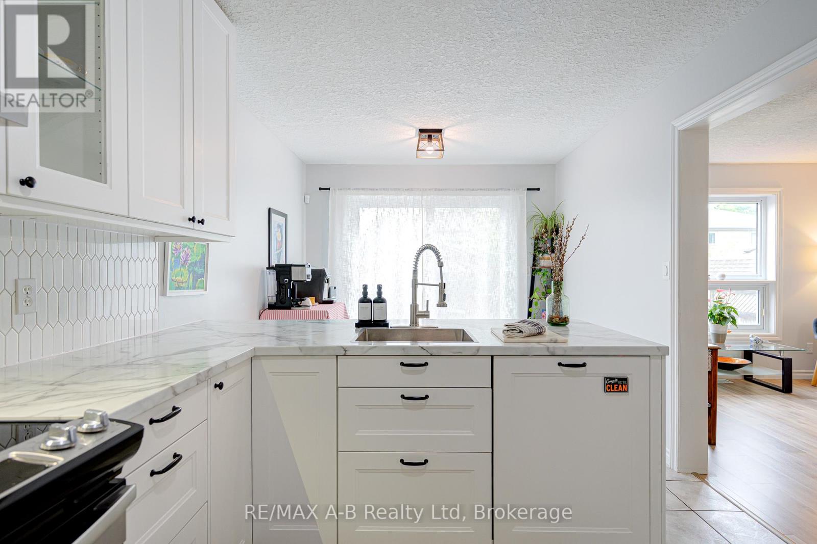 430 Brunswick Street N, Stratford, Ontario  N5A 3N4 - Photo 14 - X12423609