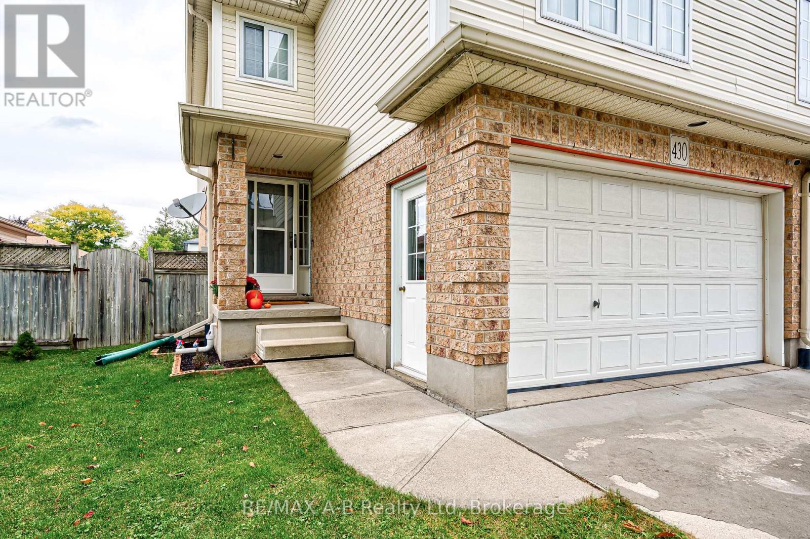 430 Brunswick Street N, Stratford, Ontario  N5A 3N4 - Photo 2 - X12423609