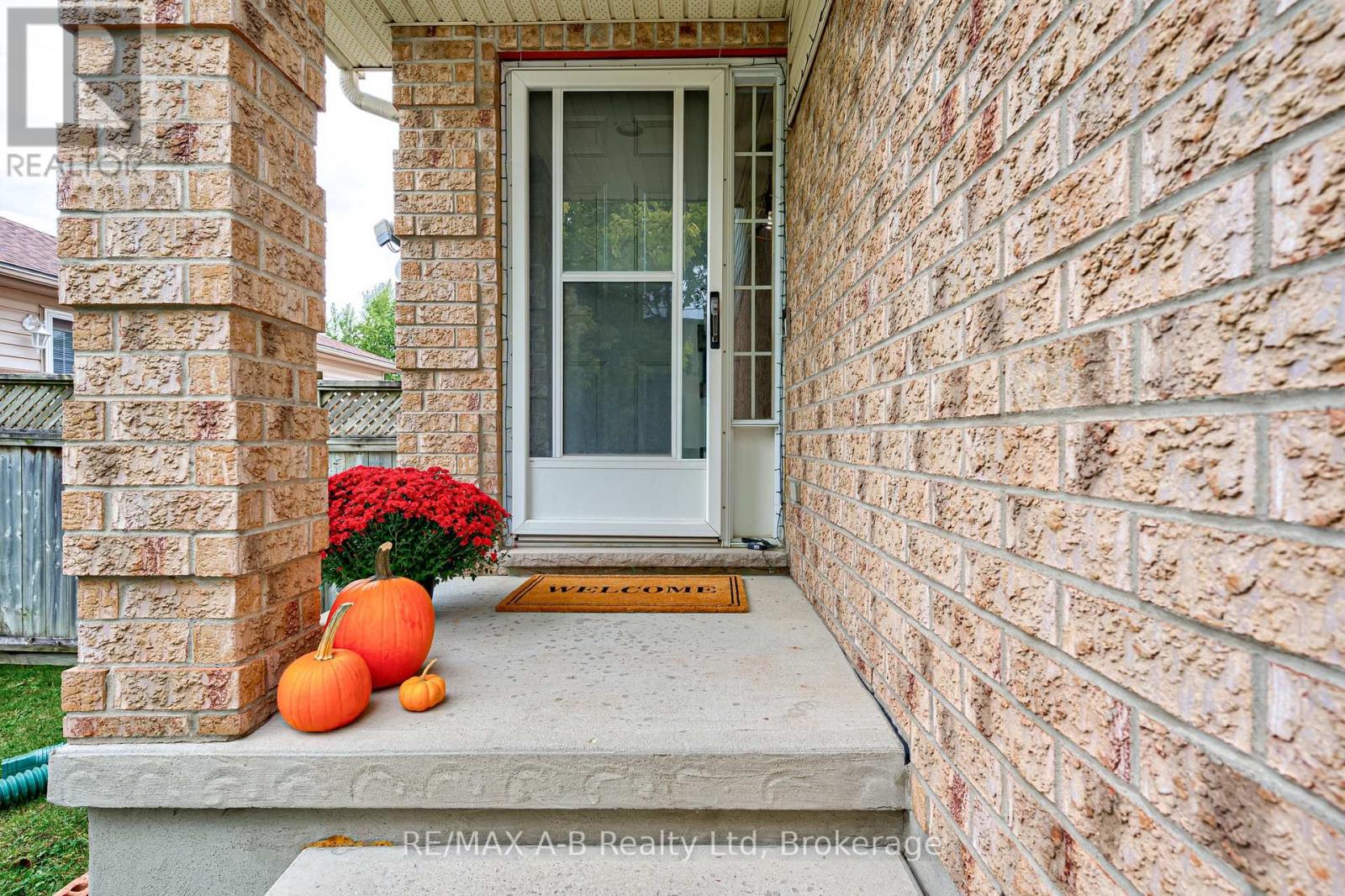 430 Brunswick Street N, Stratford, Ontario  N5A 3N4 - Photo 3 - X12423609